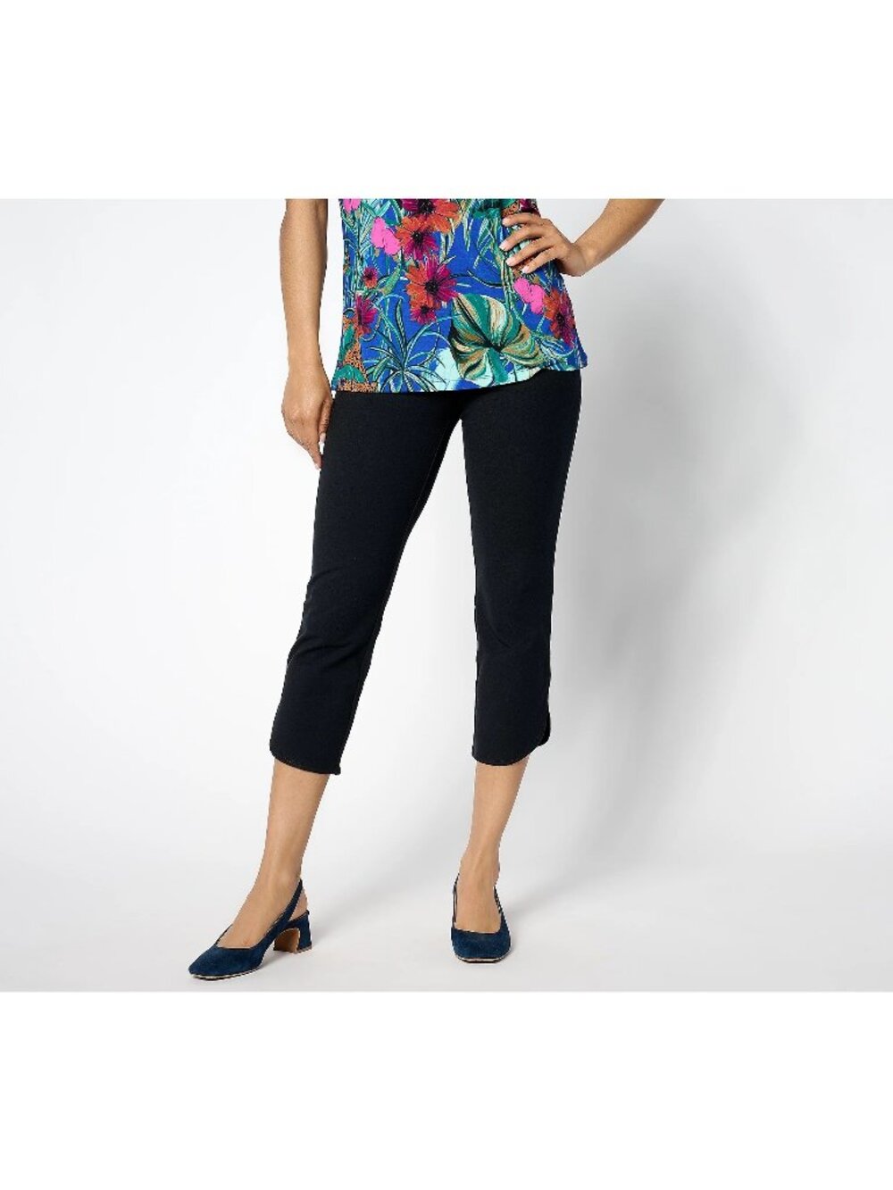 Women With Control Pants Size XXS Petite Tulip Hem Slim Crop Black Capri NEW